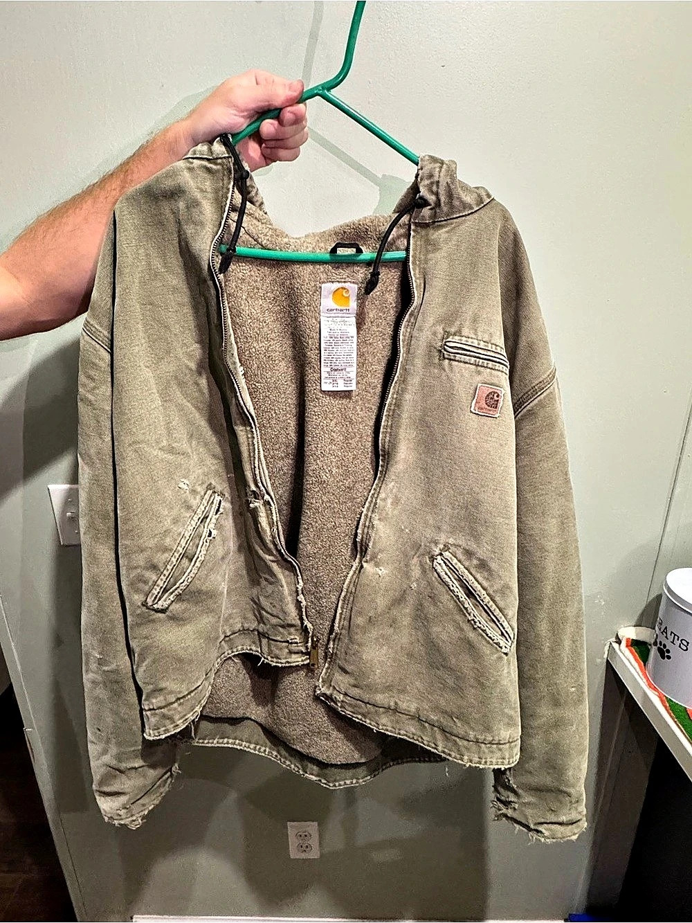 Vintage Y2K Carhartt J141 LOV Distressed Sherpa-Lined Sierra Jacket Hooded